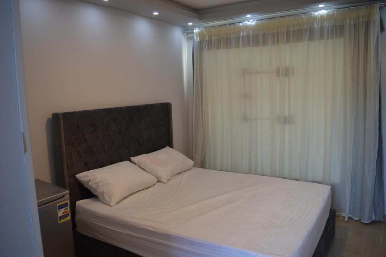 Magic Golden Pyramids View Hotel Kafret el-Gabal Exterior photo