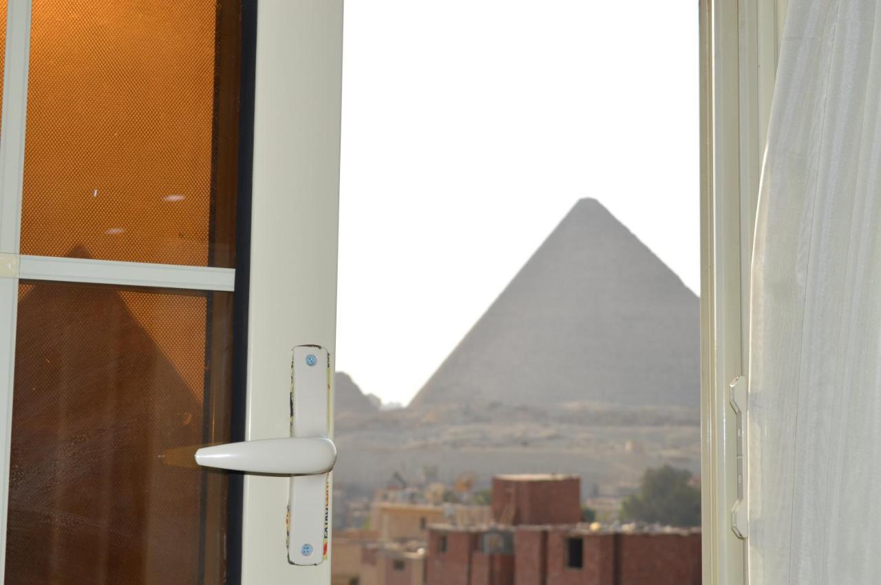 Magic Golden Pyramids View Hotel Kafret el-Gabal Exterior photo