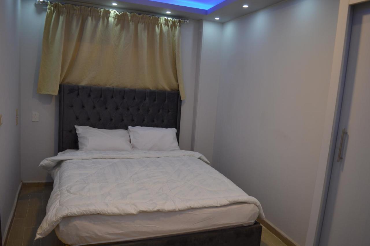 Magic Golden Pyramids View Hotel Kafret el-Gabal Exterior photo