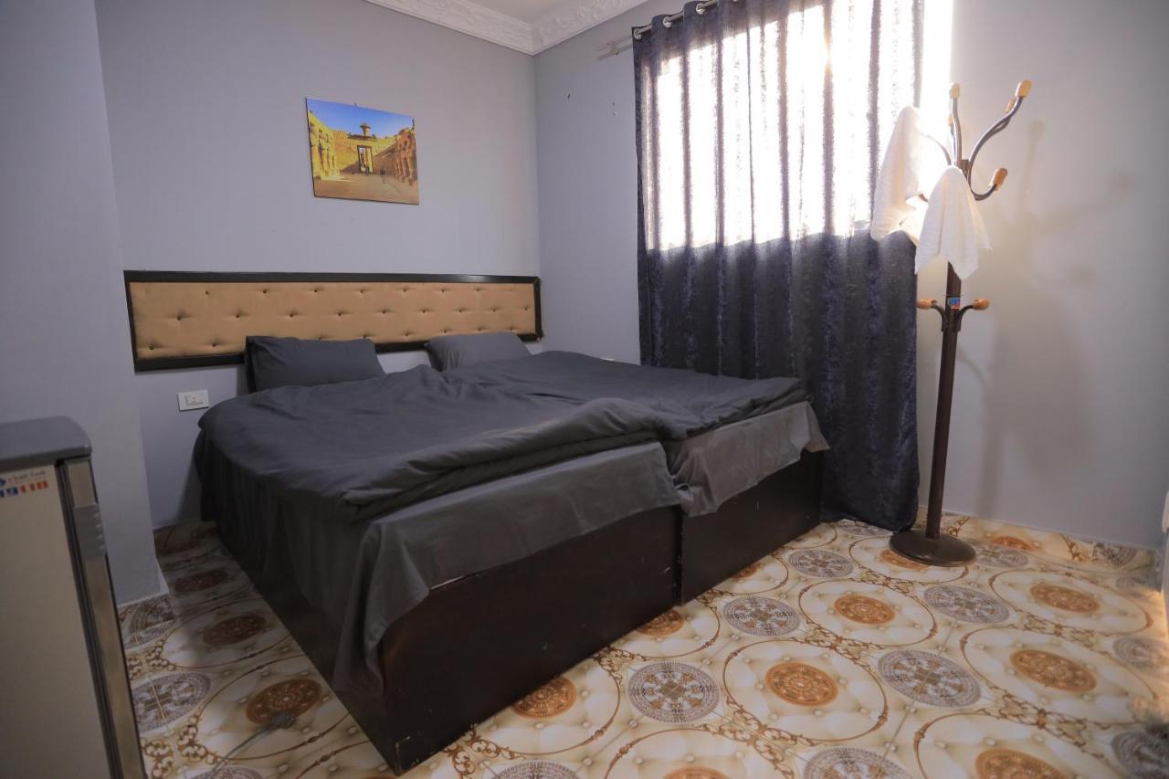 Magic Golden Pyramids View Hotel Kafret el-Gabal Exterior photo