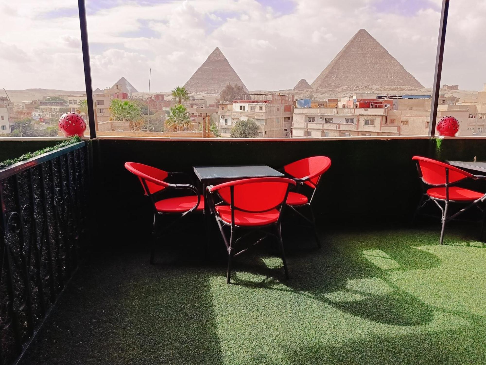 Magic Golden Pyramids View Hotel Kafret el-Gabal Exterior photo