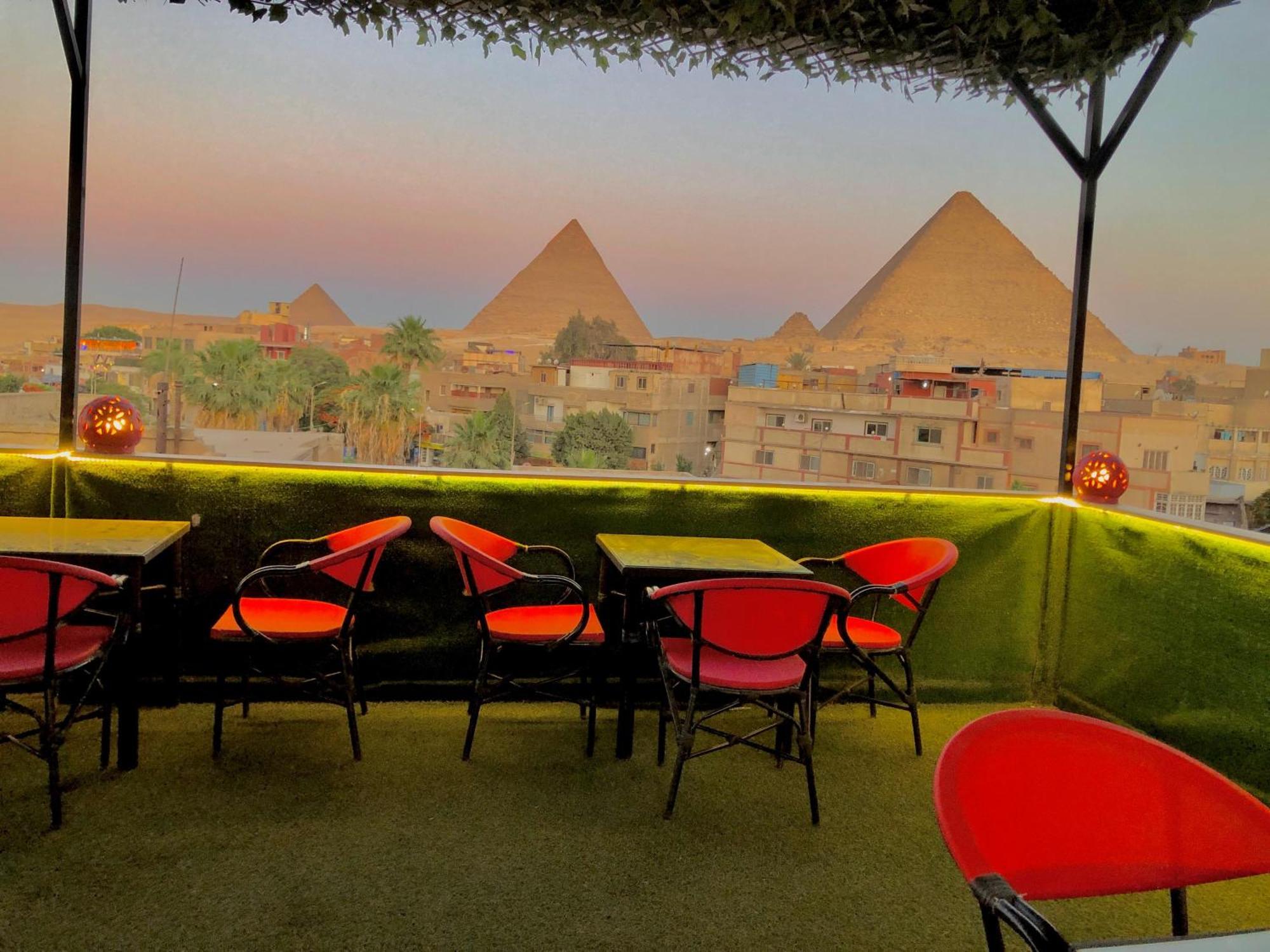 Magic Golden Pyramids View Hotel Kafret el-Gabal Exterior photo