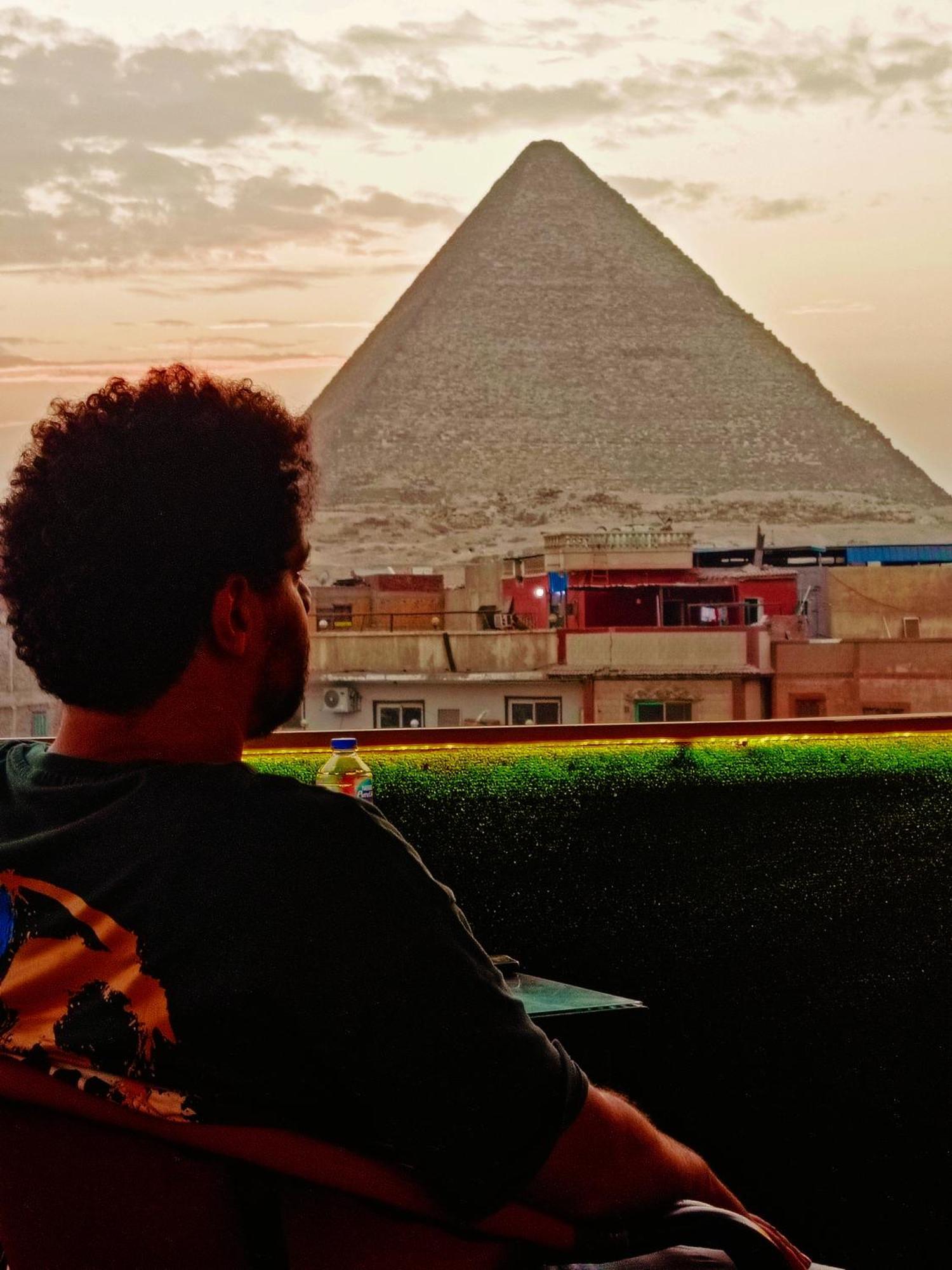 Magic Golden Pyramids View Hotel Kafret el-Gabal Exterior photo