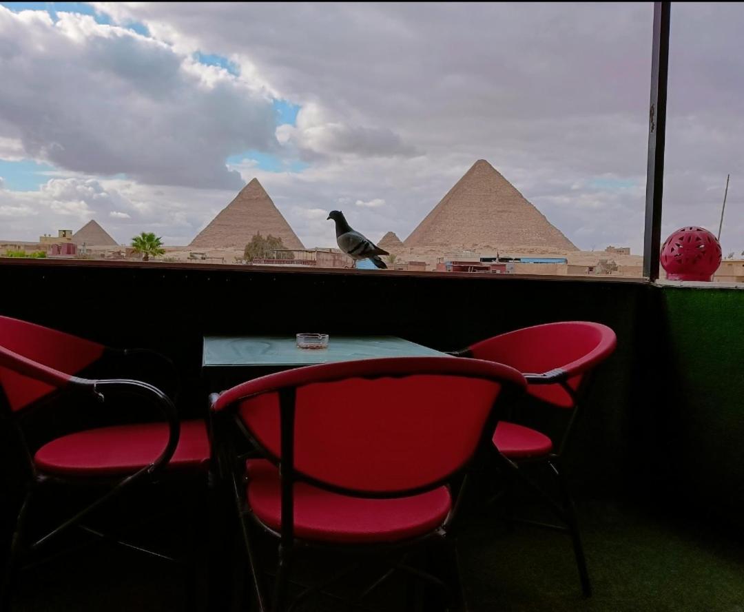 Magic Golden Pyramids View Hotel Kafret el-Gabal Exterior photo